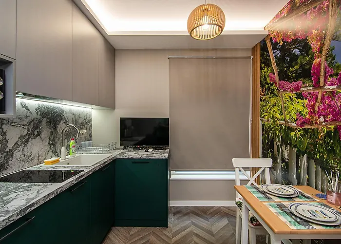 Tiny In Center Of Apartmán Varna